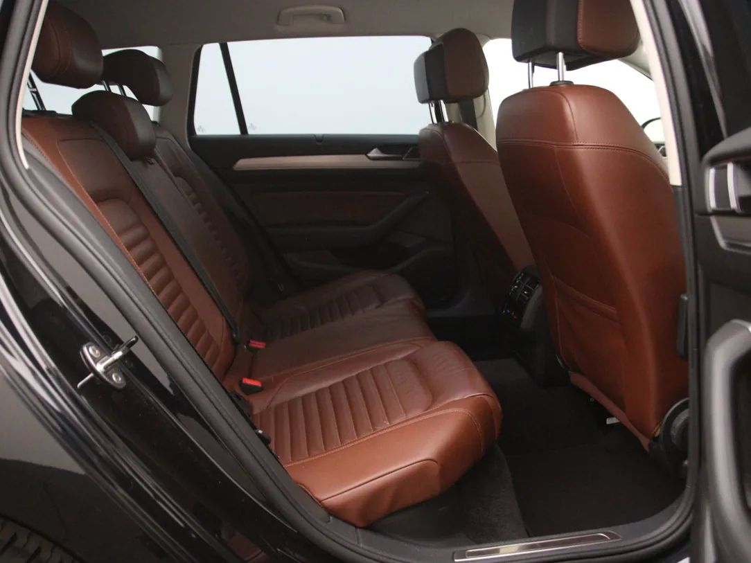 Volkswagen Passat | 14