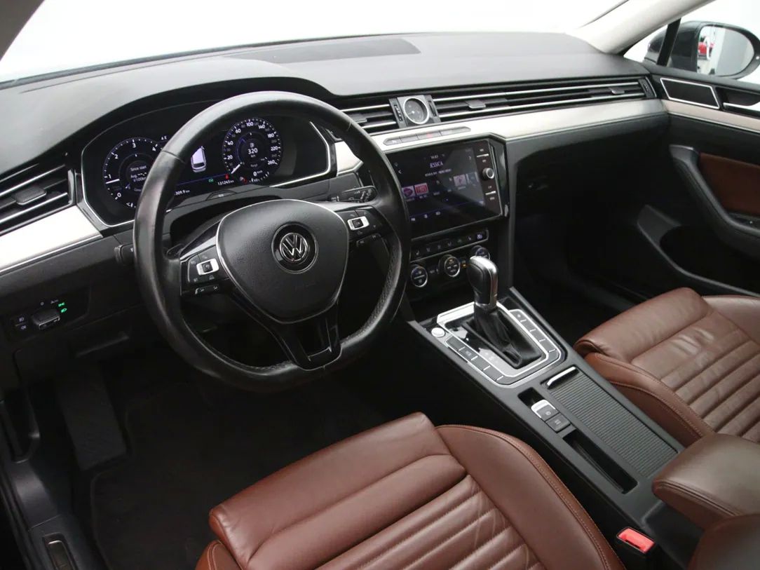 Volkswagen Passat | 15