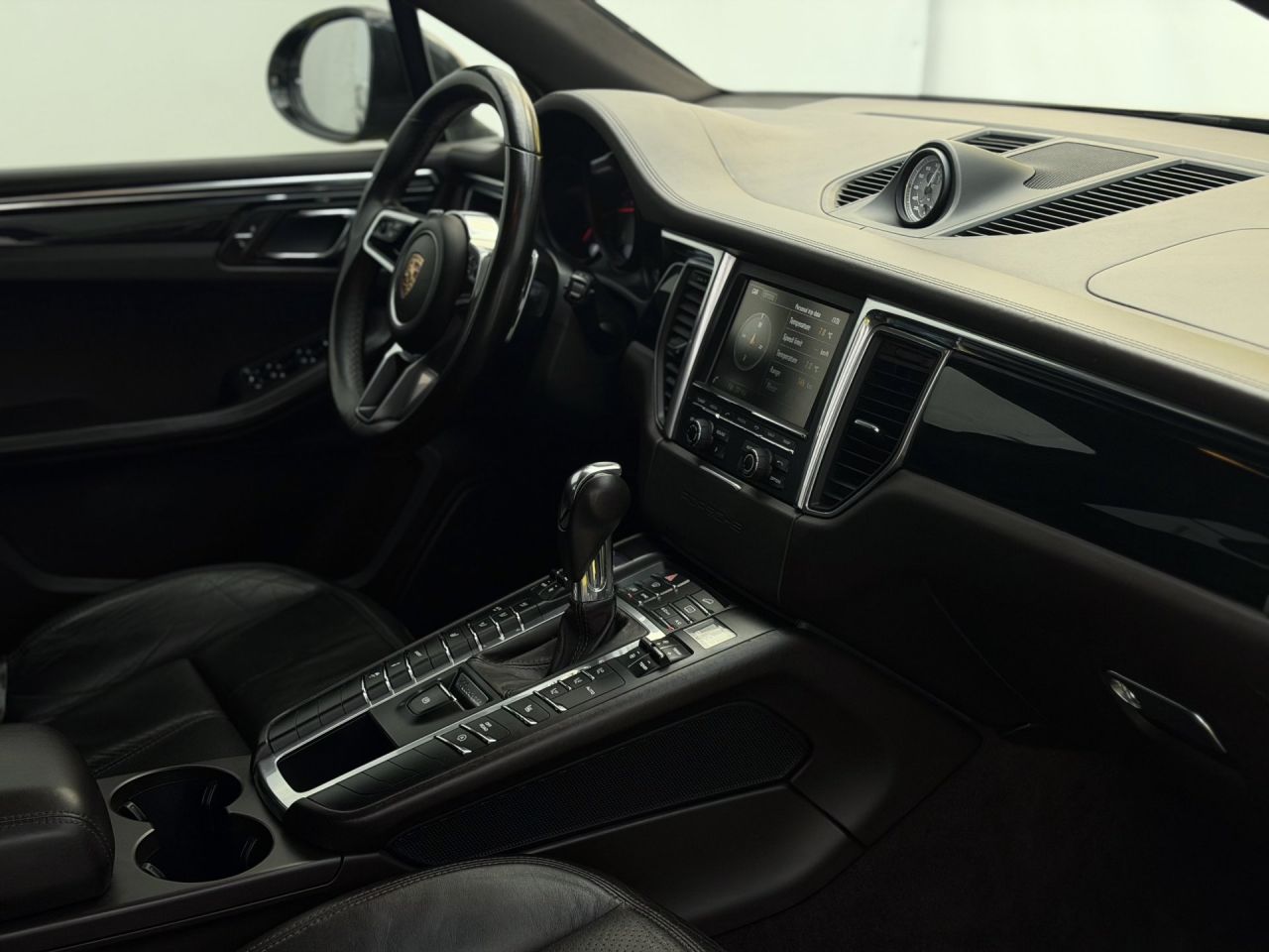 Porsche Macan | 14