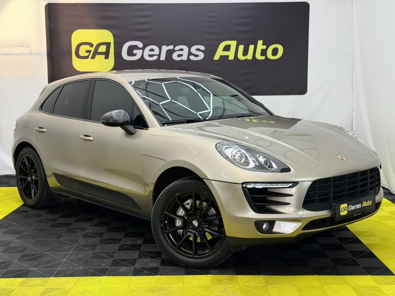 Porsche Macan | 2