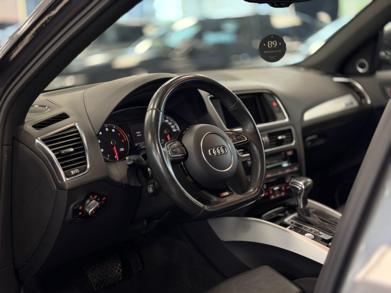 Audi Q5 | 22