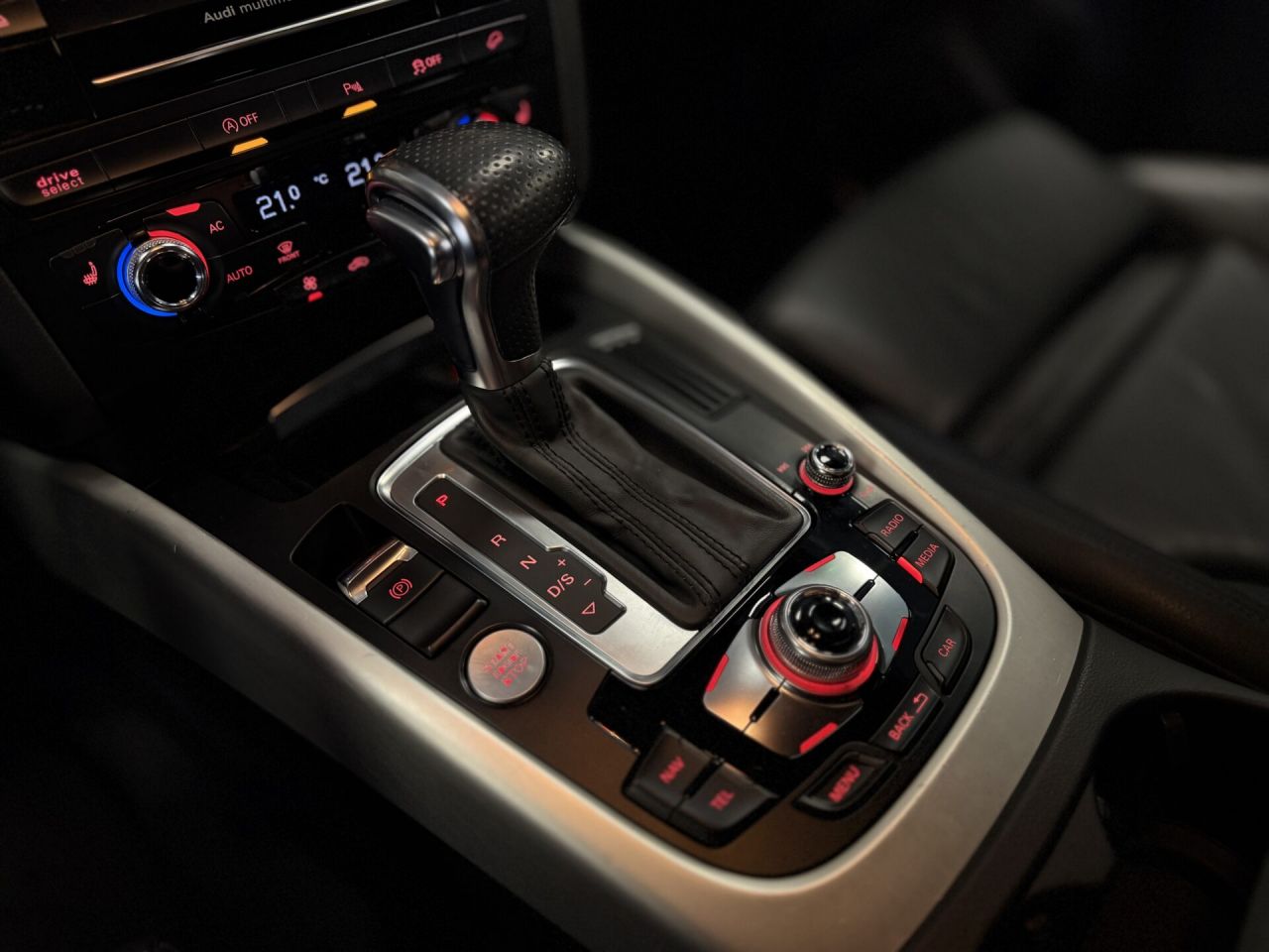 Audi Q5 | 10