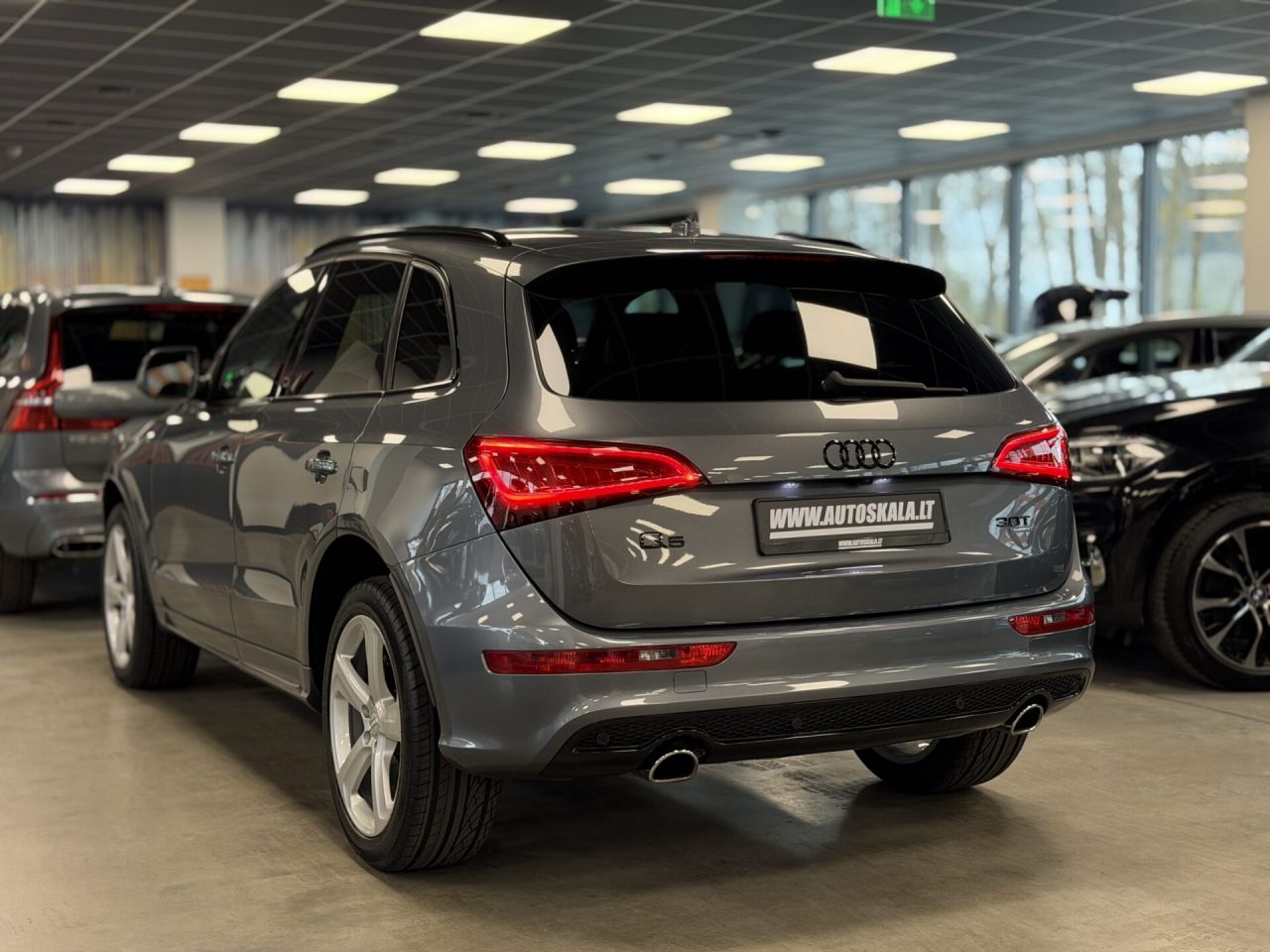 Audi Q5 | 8