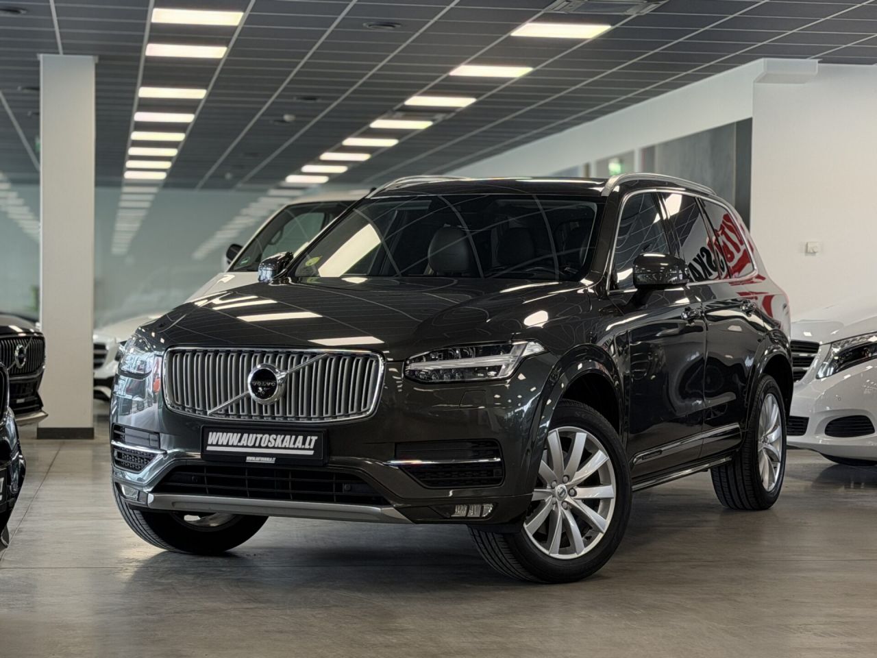 Volvo XC90 | 15