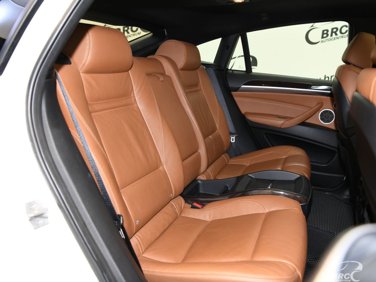 BMW X6 | 10