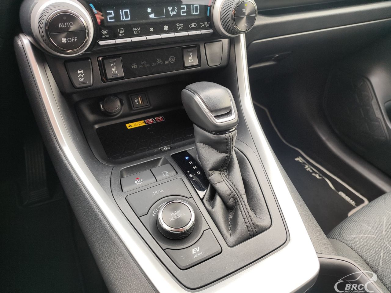 Toyota RAV4 | 26