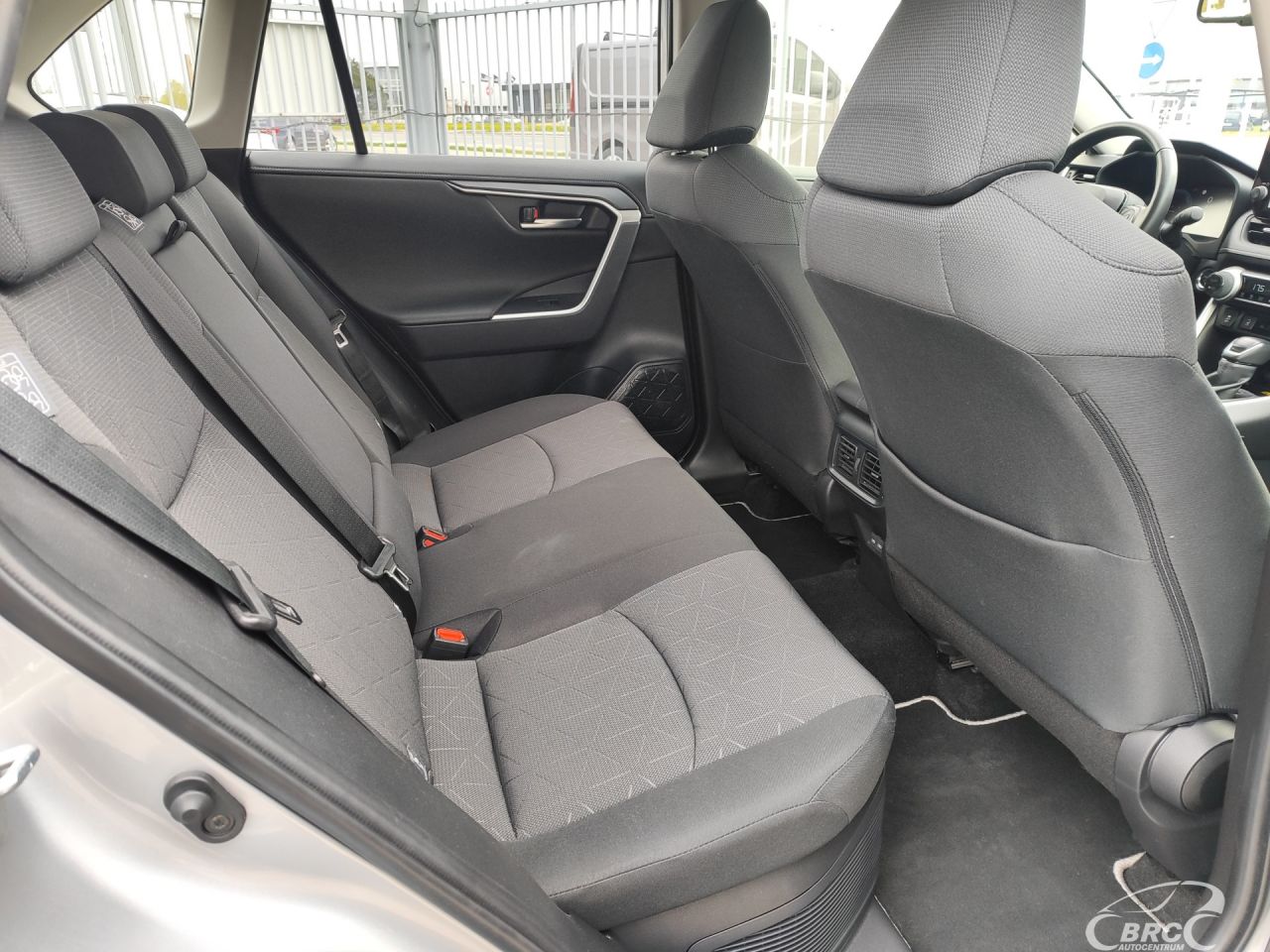 Toyota RAV4 | 9