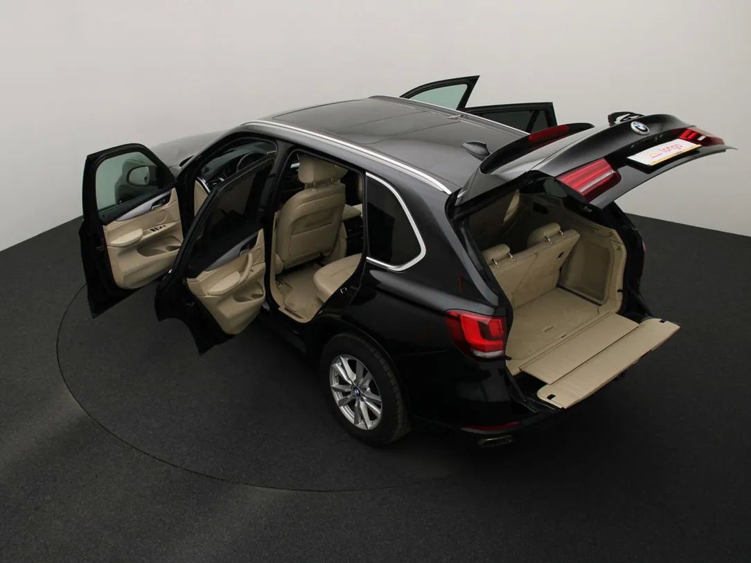 BMW X5 | 12
