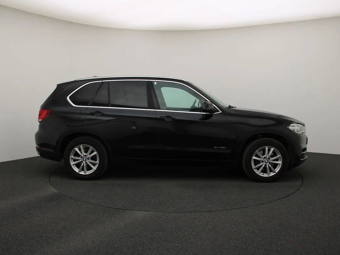 BMW X5 | 8