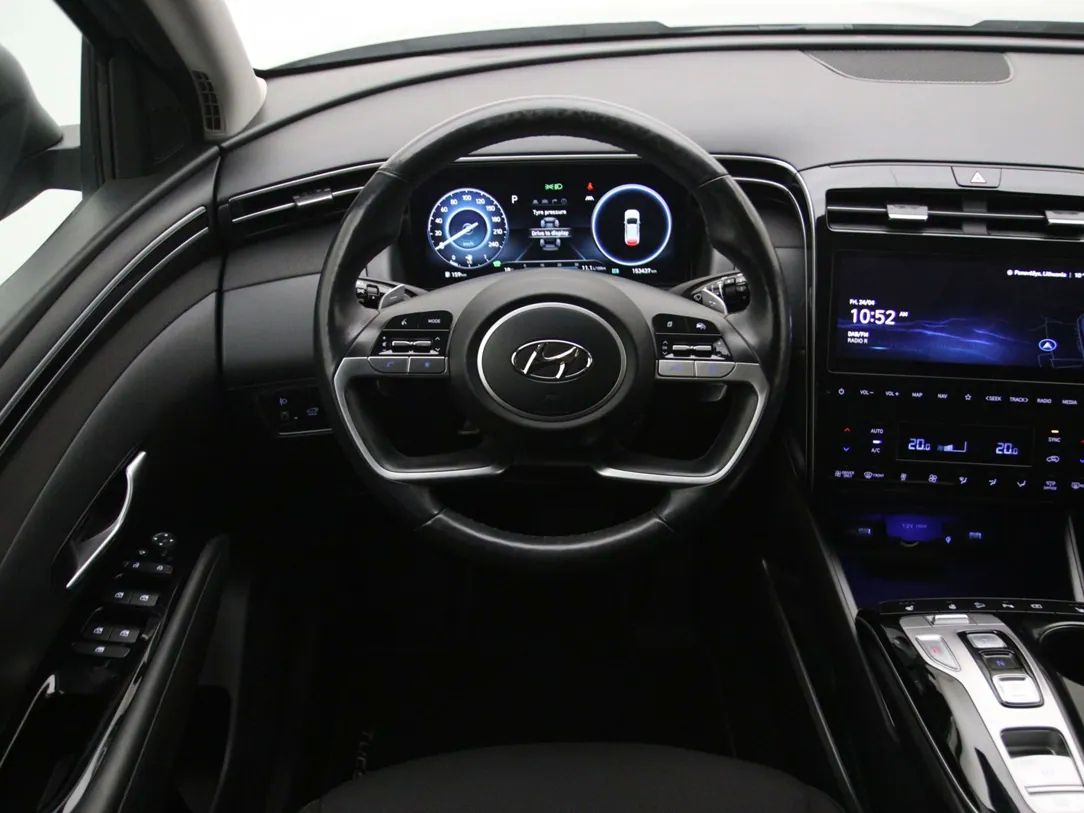 Hyundai Tucson | 16