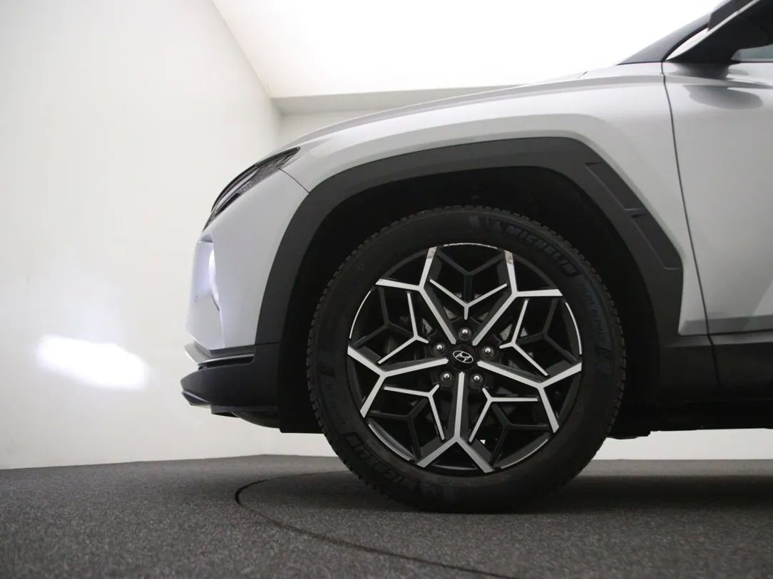 Hyundai Tucson | 26