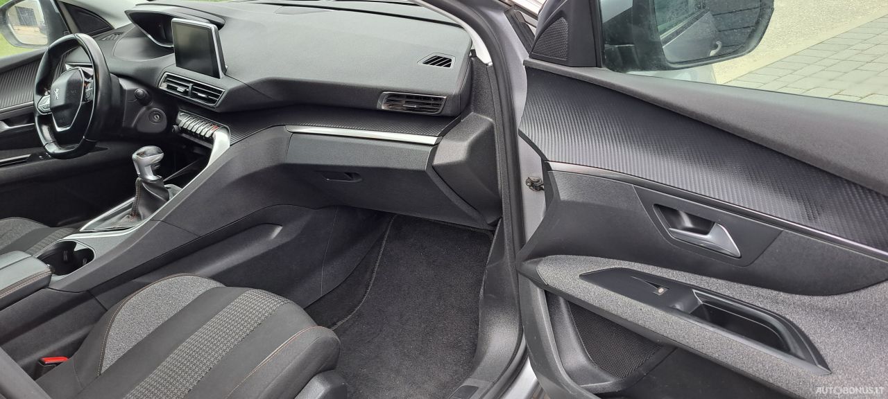 Peugeot 5008 | 9