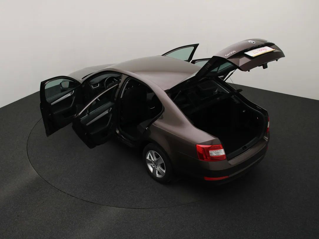 Skoda Octavia | 12