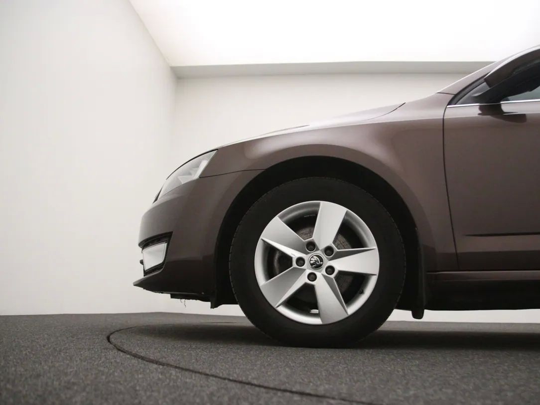 Skoda Octavia | 25