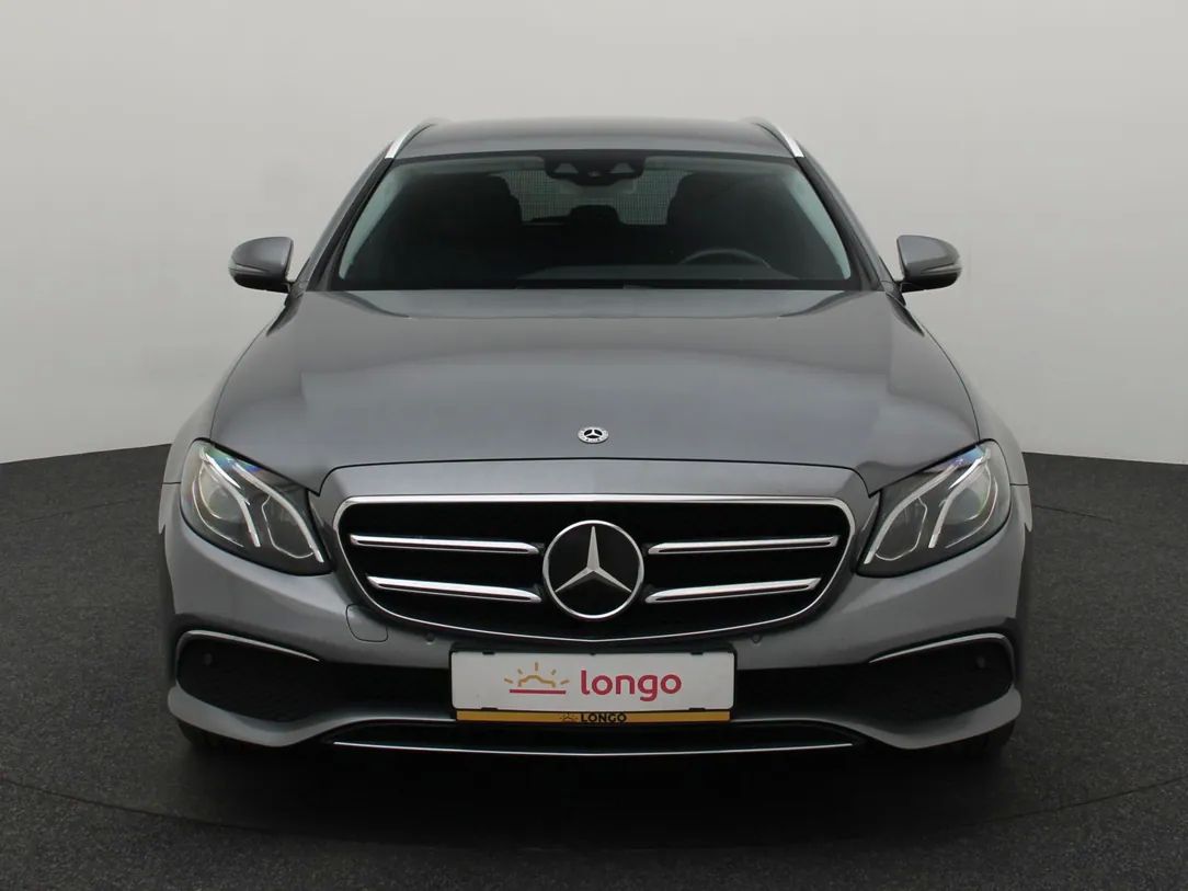 Mercedes-Benz E220 | 2