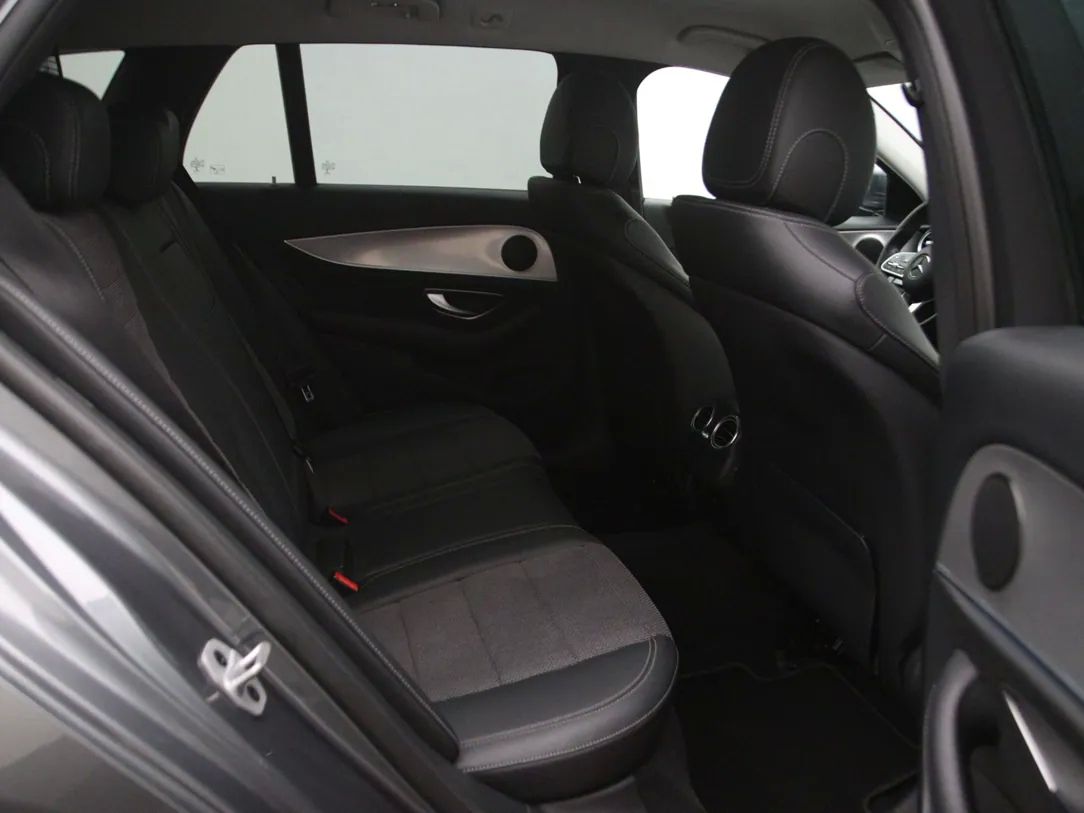 Mercedes-Benz E220 | 14