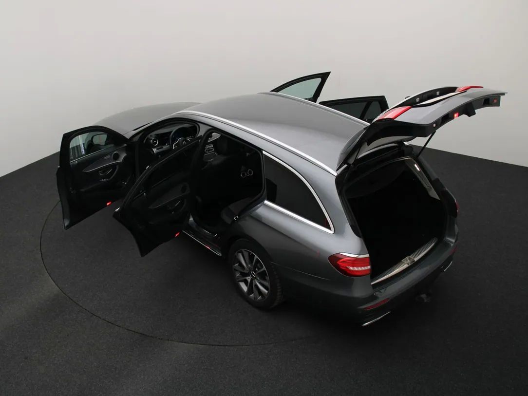 Mercedes-Benz E220 | 12