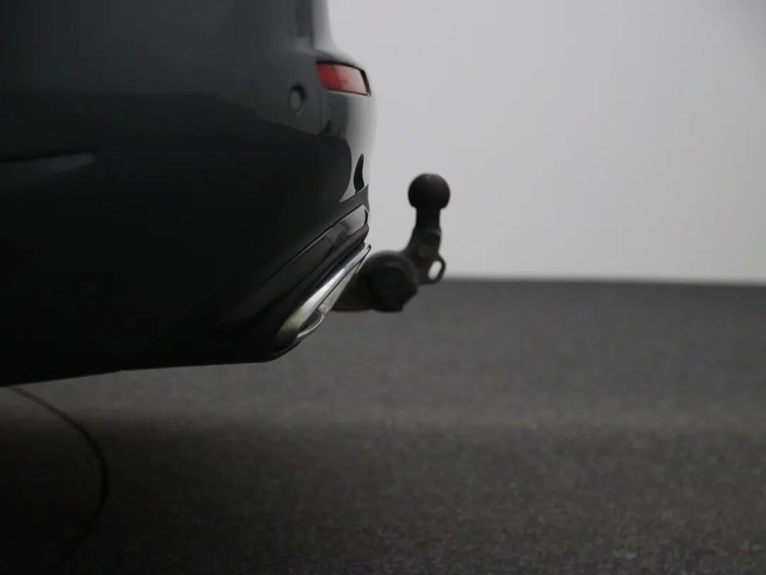 Mercedes-Benz E220 | 28