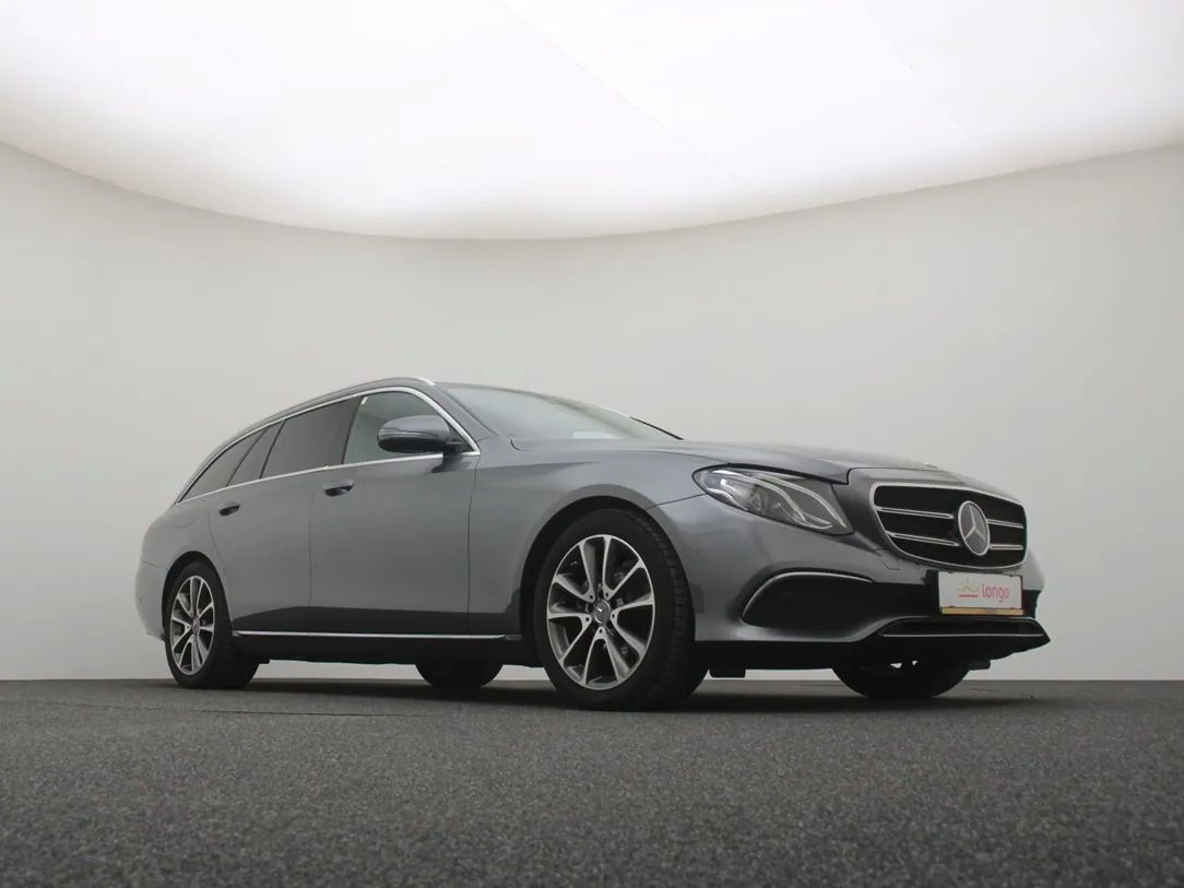 Mercedes-Benz E220 | 10