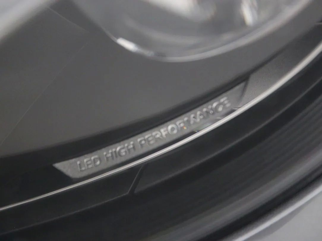 Mercedes-Benz E220 | 35