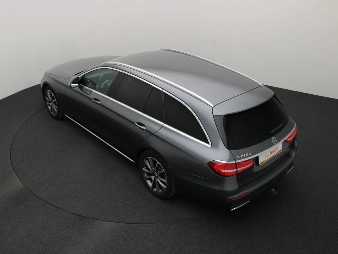 Mercedes-Benz E220 | 11