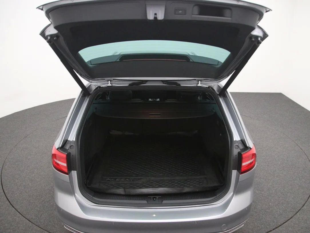 Volkswagen Passat | 39