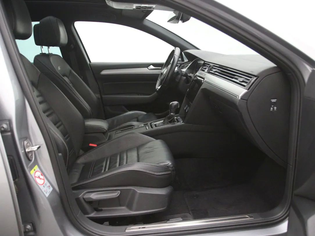 Volkswagen Passat | 13