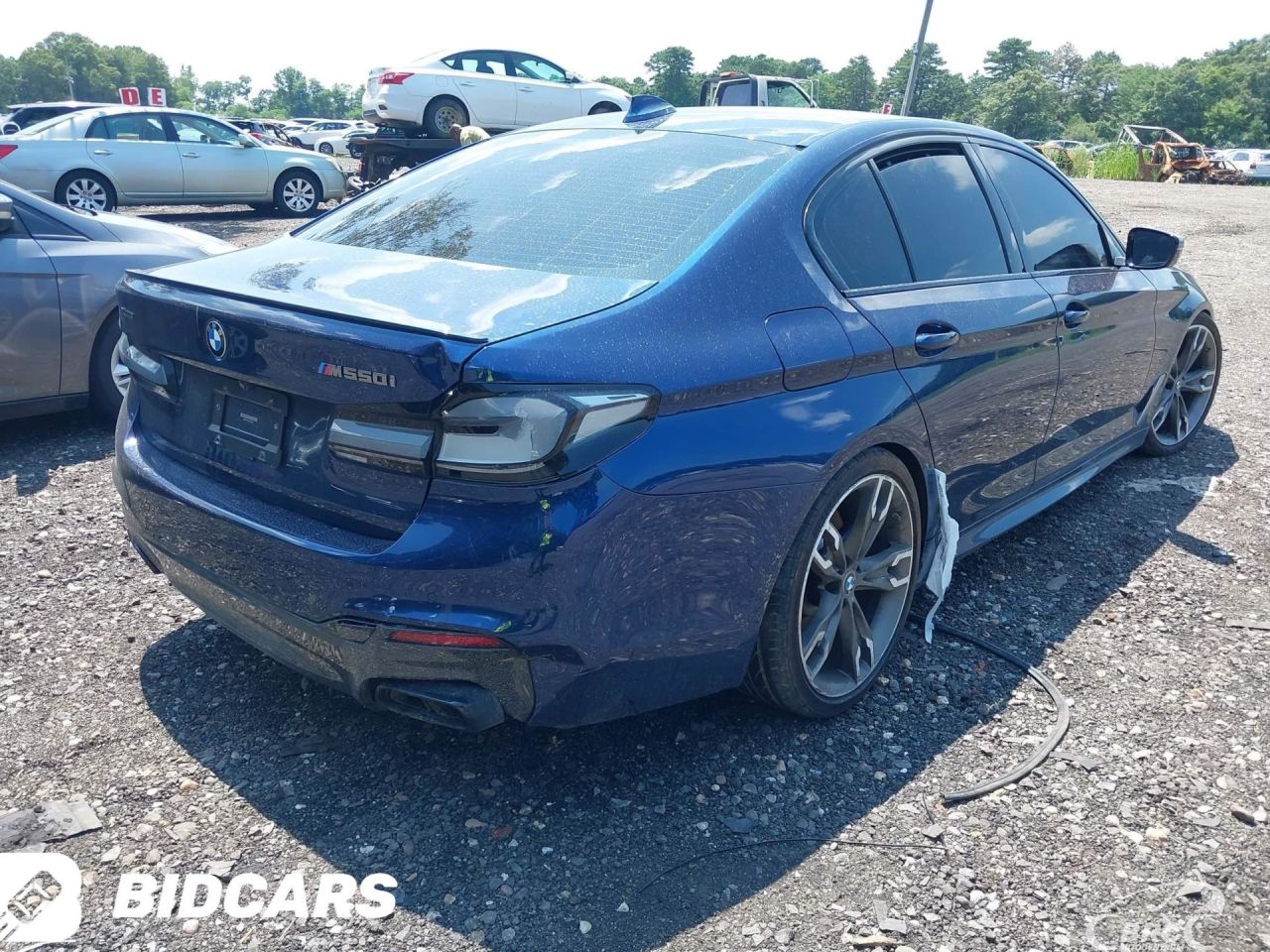 BMW M550 | 32
