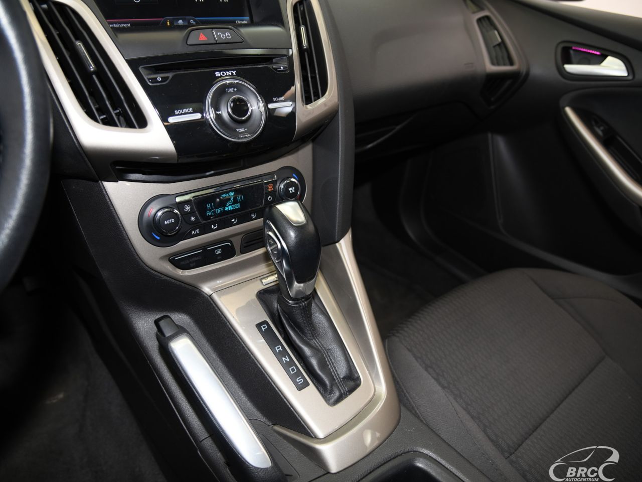 Ford Focus | 23