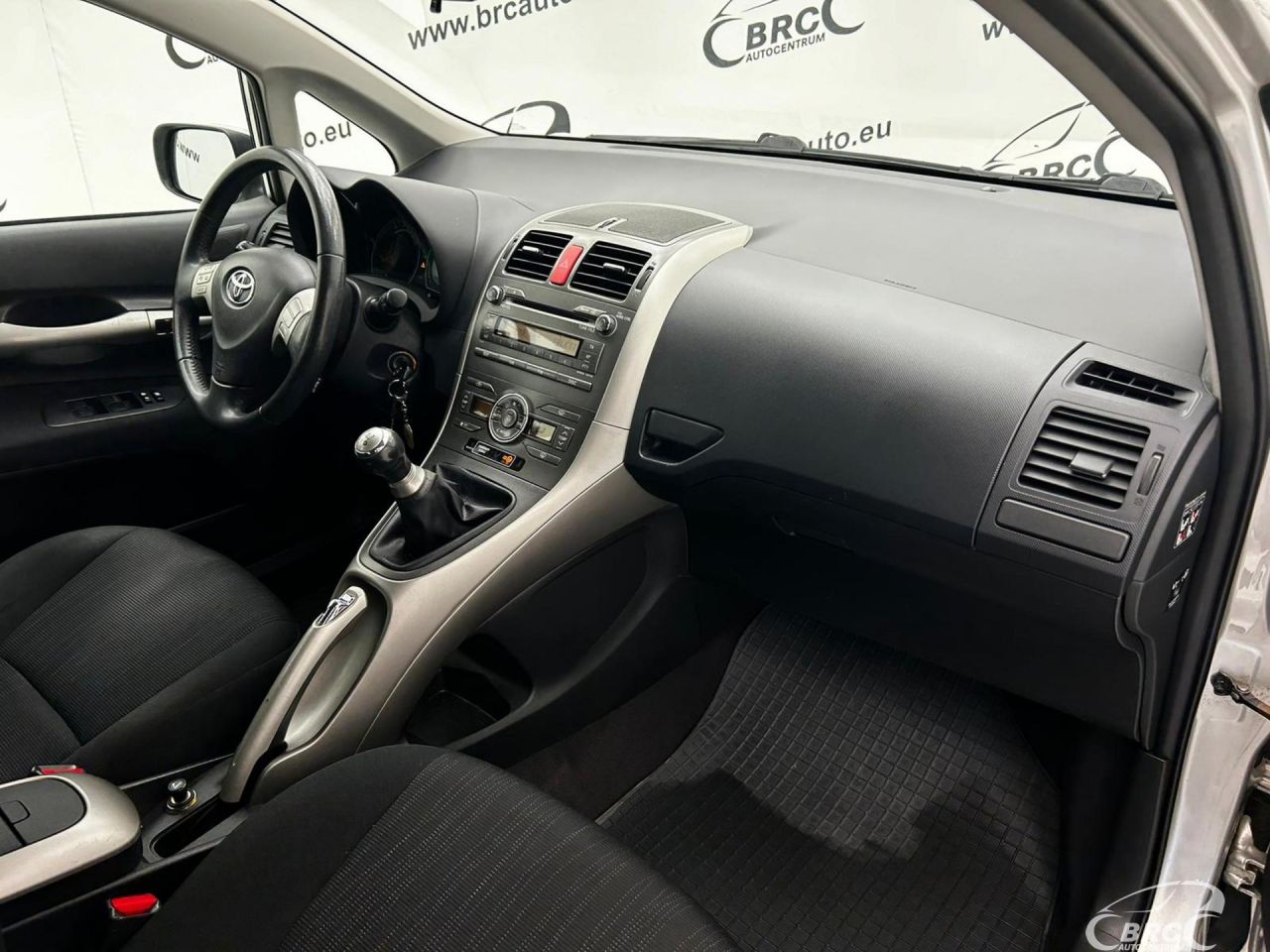 Toyota Auris | 6