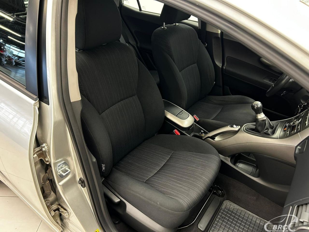 Toyota Auris | 5