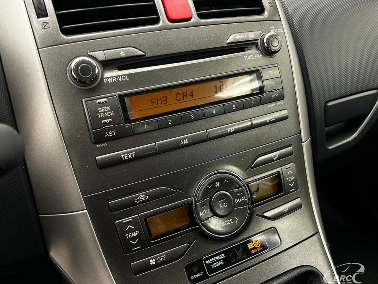 Toyota Auris | 16