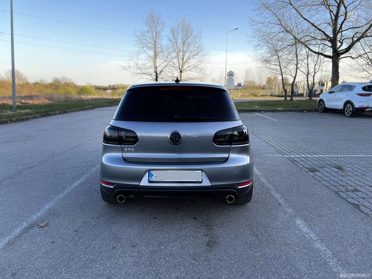 Volkswagen Golf | 5