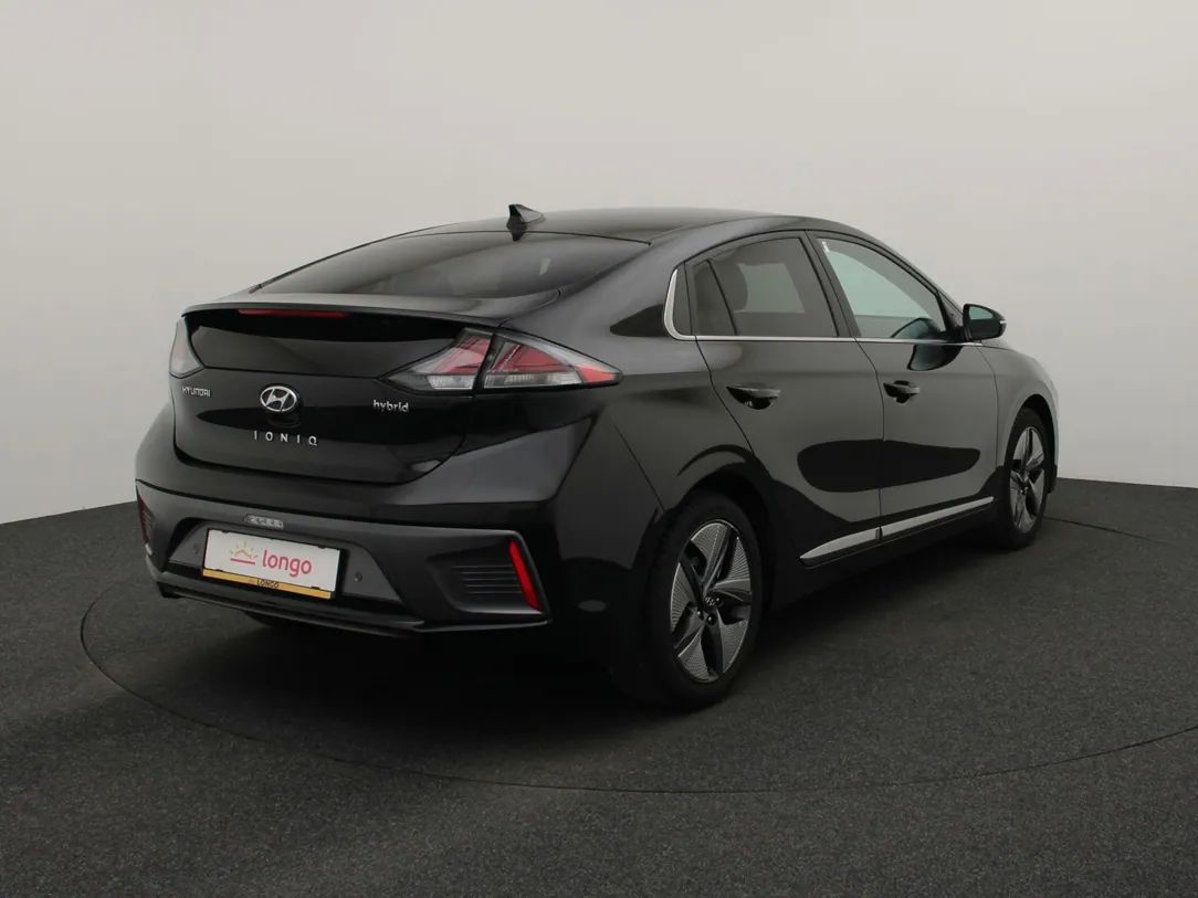 Hyundai IONIQ | 7