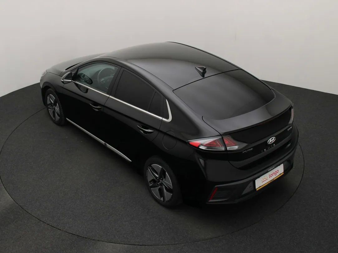 Hyundai IONIQ | 11