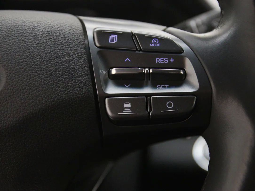 Hyundai IONIQ | 29