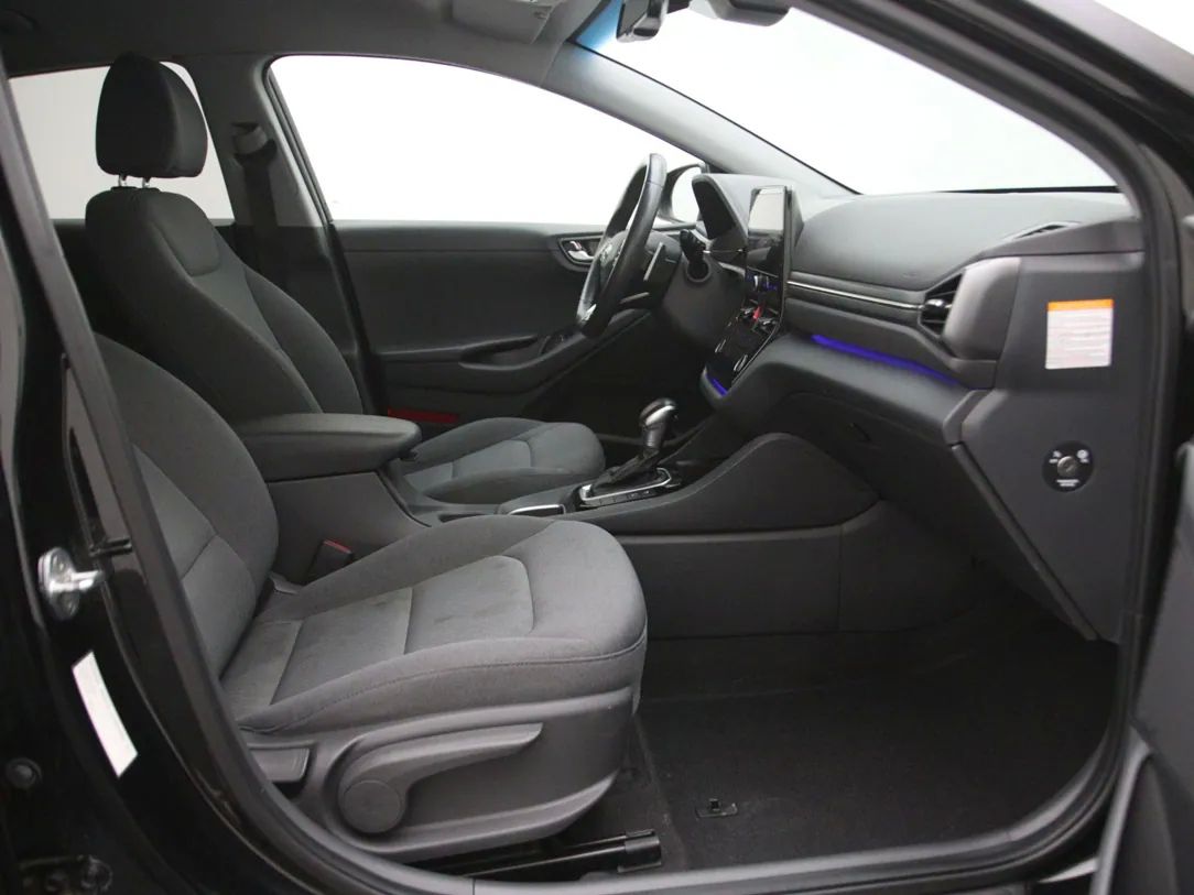 Hyundai IONIQ | 13