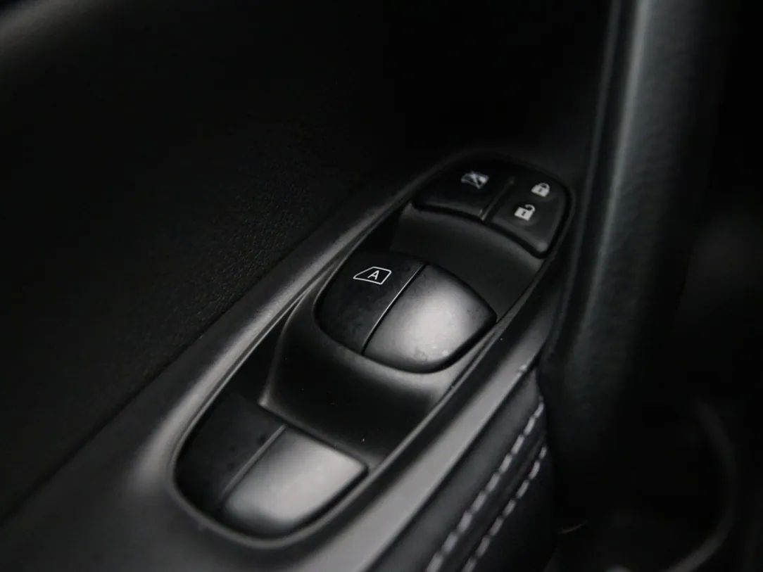 Nissan Qashqai | 24