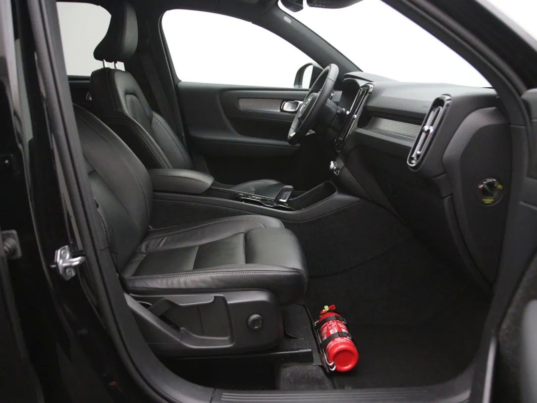 Volvo XC40 | 13