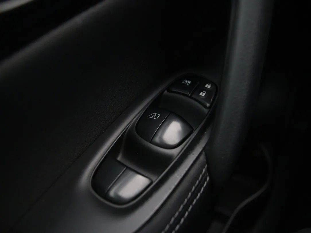 Nissan Qashqai | 25