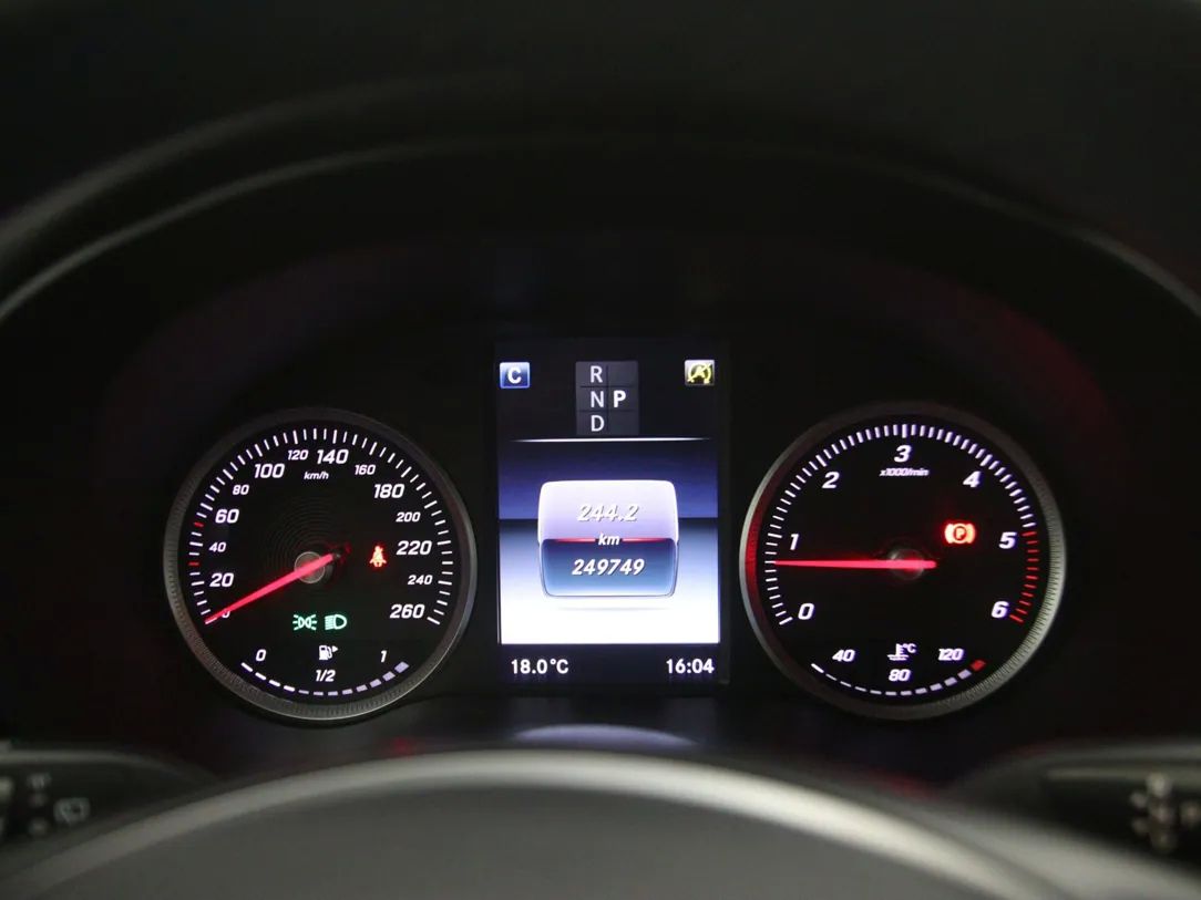 Mercedes-Benz GLC220 | 18