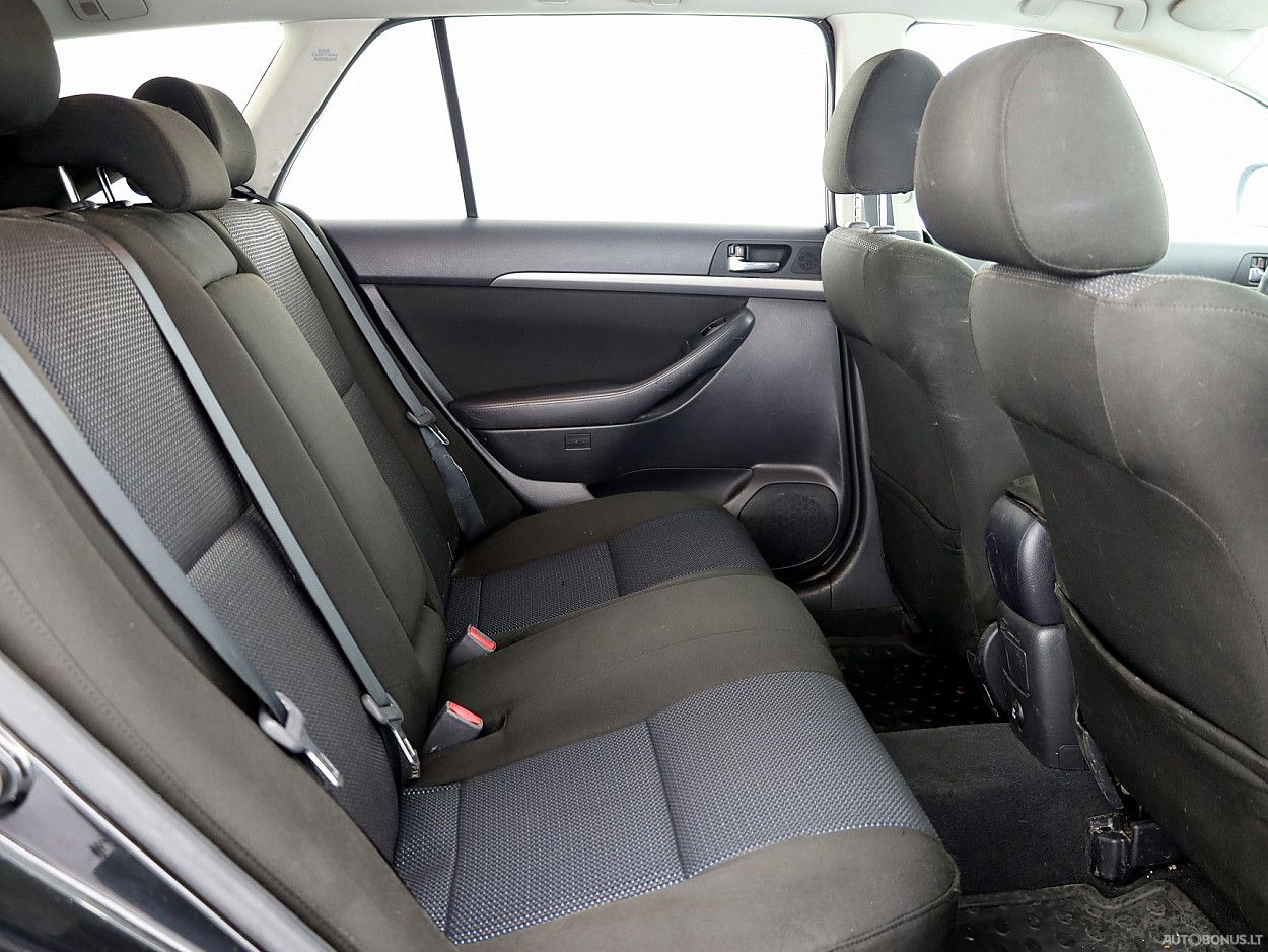 Toyota Avensis | 6