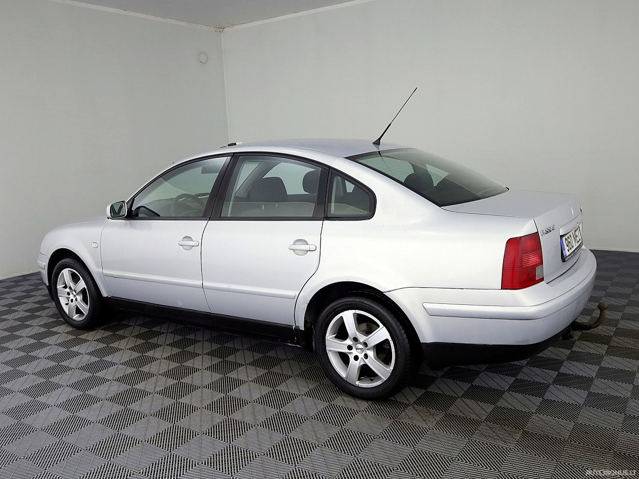 Volkswagen Passat | 3