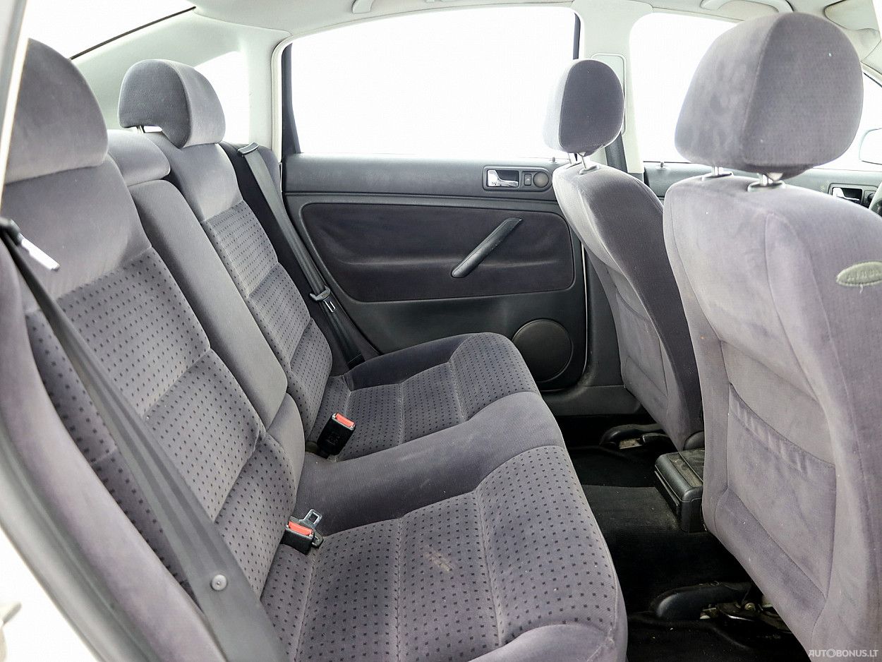 Volkswagen Passat | 6