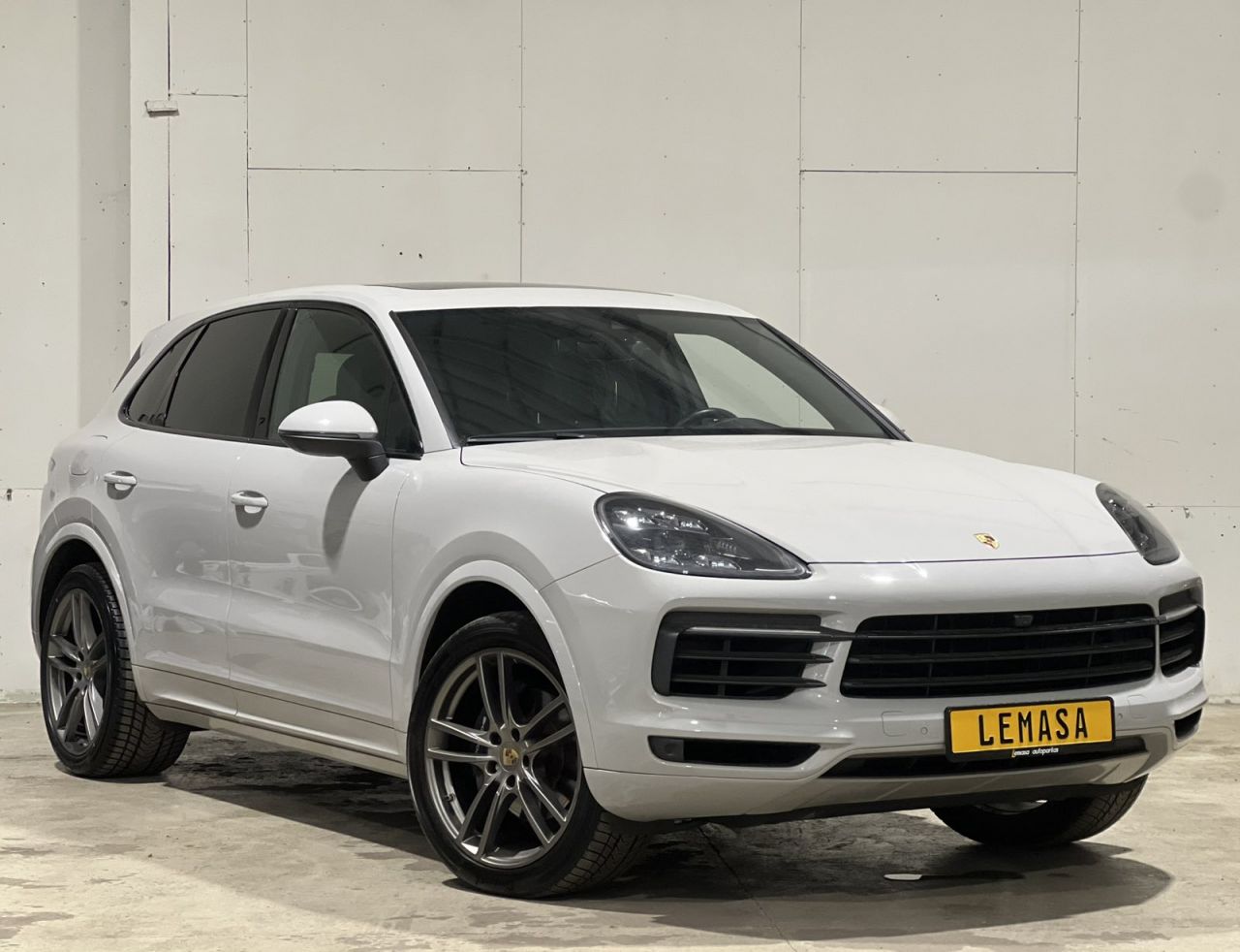 Porsche Cayenne | 1
