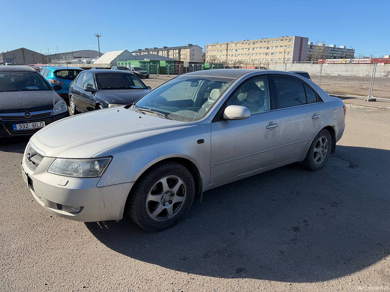 Hyundai Sonata | 1