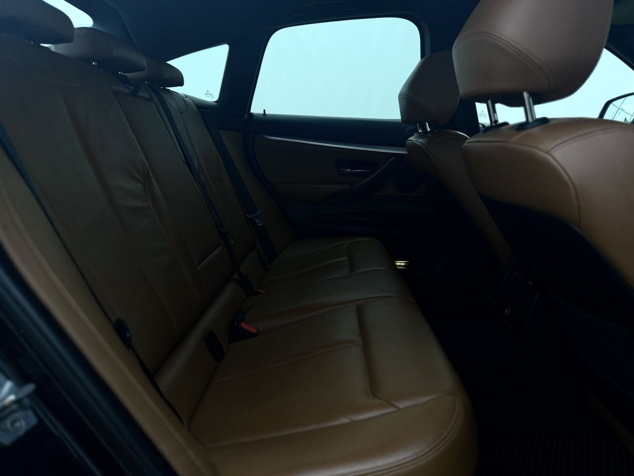BMW 318 | 13