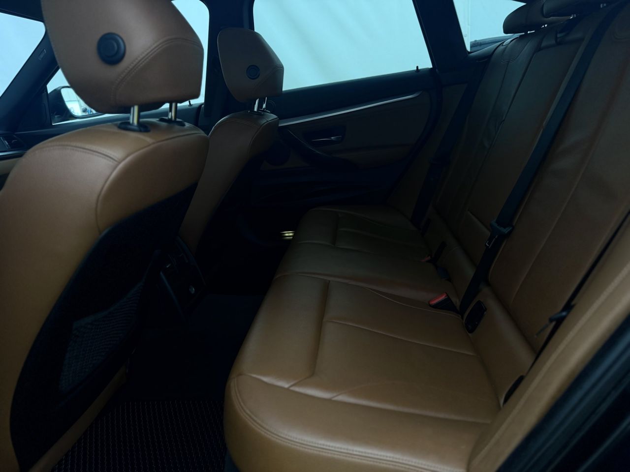 BMW 318 | 10