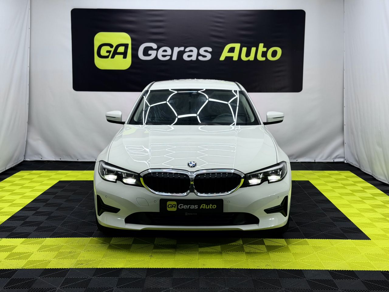 BMW 320 | 6