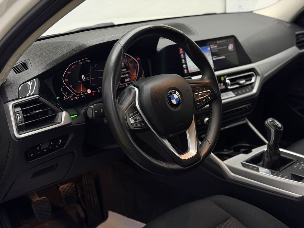 BMW 320 | 8